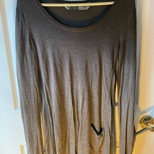 Athleta top